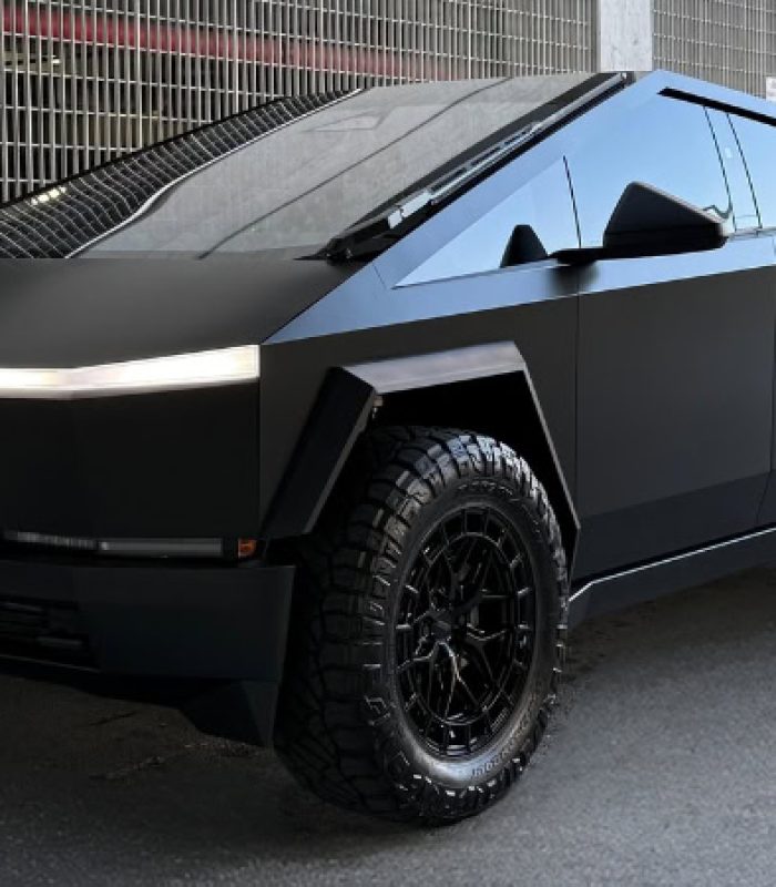 2025-Tesla-Cybertruck-Front