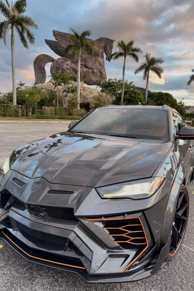 Exotic_Mansory_Urus_Rentals